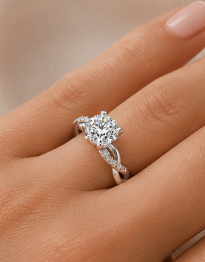 Eterno Solitaire Ring